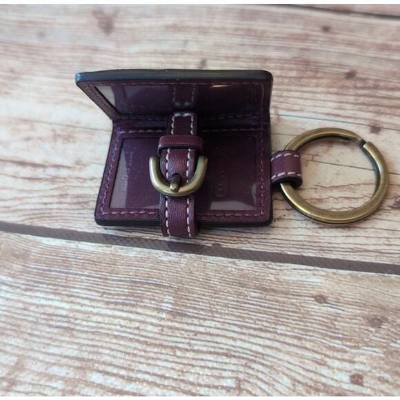Coach Photo Holder Keychain - Picture Keychain - Picture 3 of 4